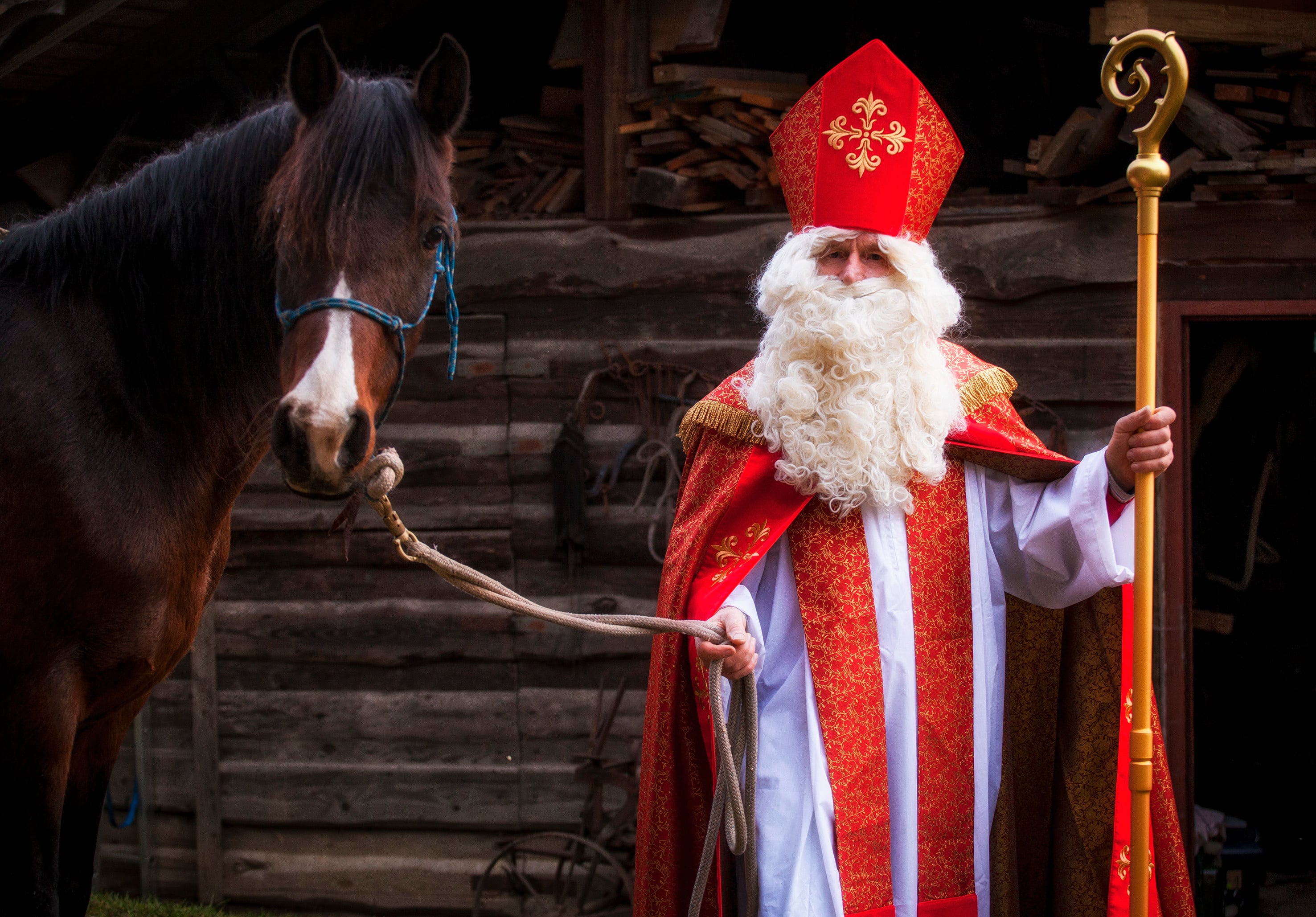 St. Nikolaus mit einem Pferd